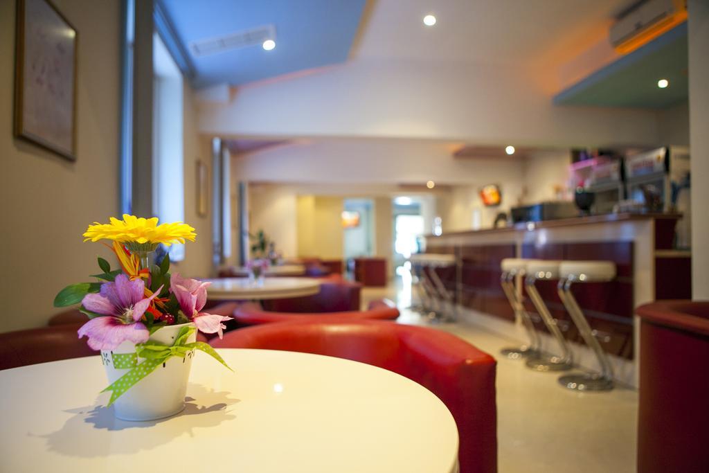Melsa Coop Hotel 内塞伯尔 外观 照片