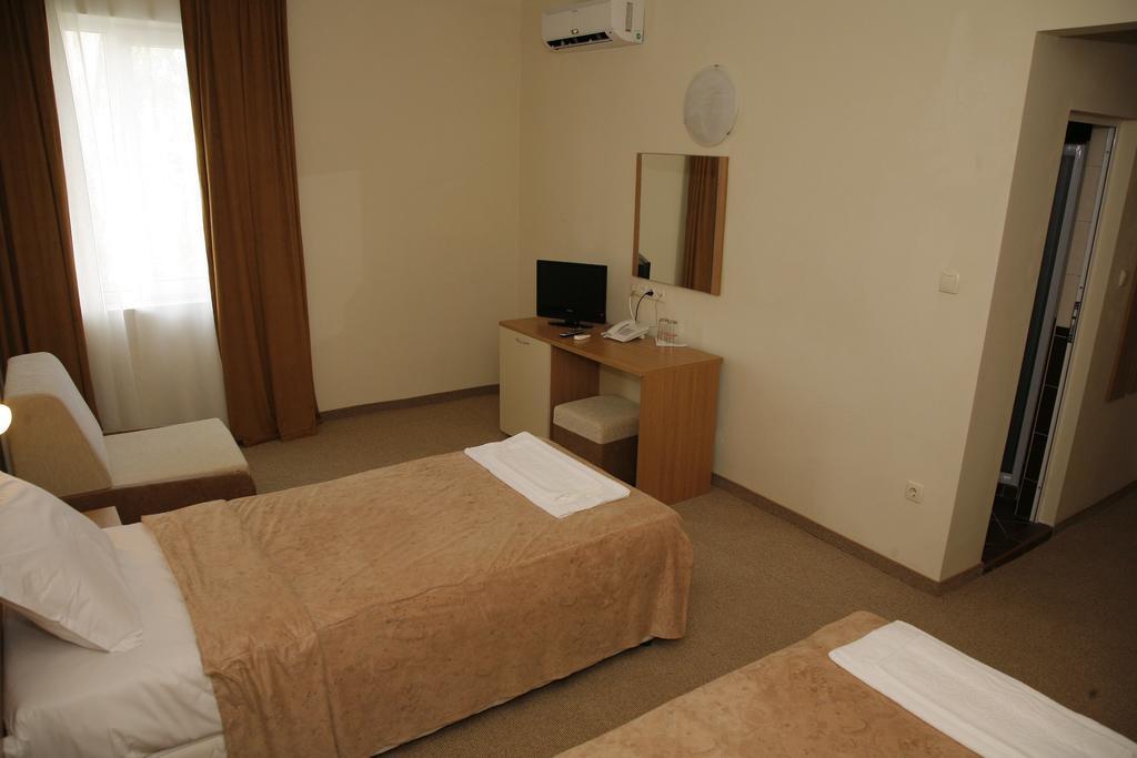 Melsa Coop Hotel 内塞伯尔 外观 照片